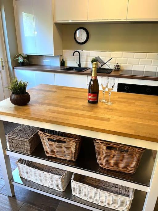 Olive Holiday Cottage Matlock มัทล็อก ภายนอก รูปภาพ