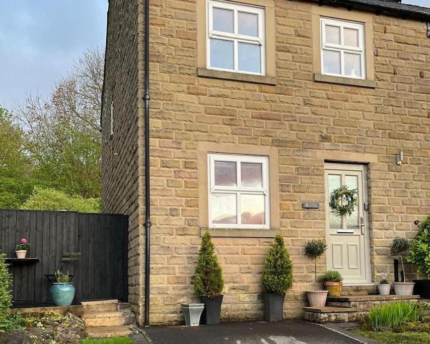 Olive Holiday Cottage Matlock มัทล็อก ภายนอก รูปภาพ