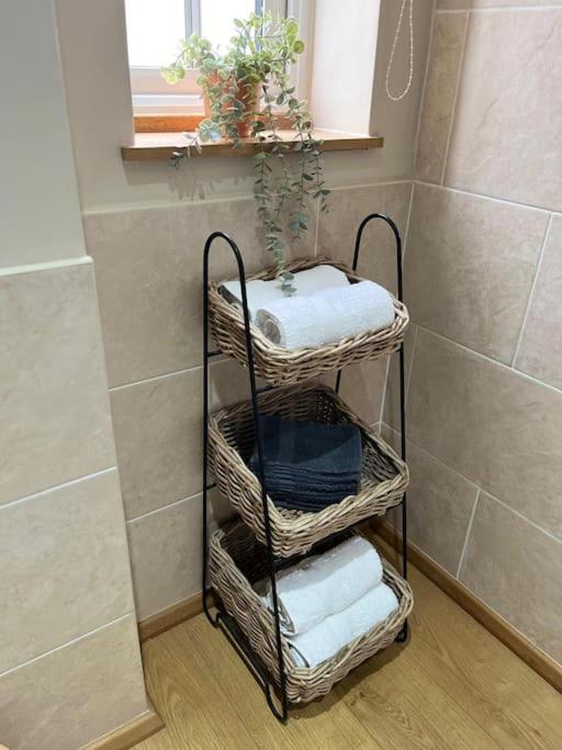 Olive Holiday Cottage Matlock มัทล็อก ภายนอก รูปภาพ