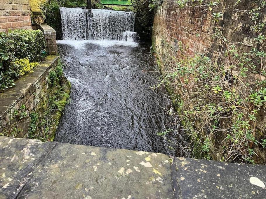Olive Holiday Cottage Matlock มัทล็อก ภายนอก รูปภาพ